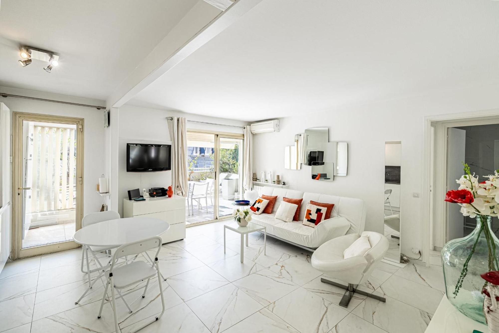 Apartment Ref 1966 - Center Cannes